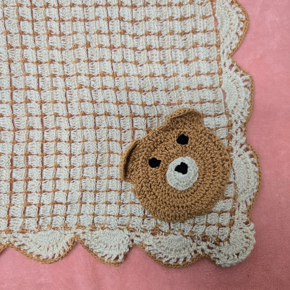 Handmade Crochet Baby Blanket Cream Tan Teddy Bear Applique Scalloped Edge 23x22
